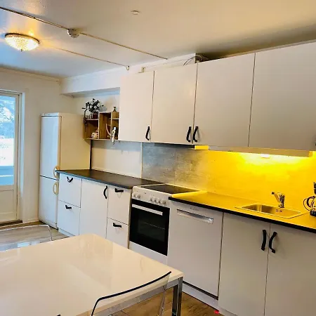 ليلاندتونيت يستيفيري بيت ضيافة 4*