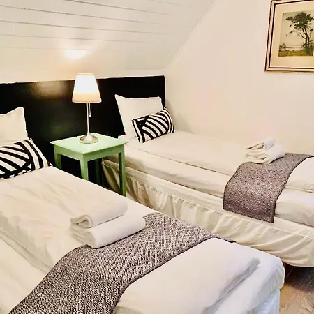 Guest house Lilandtunet