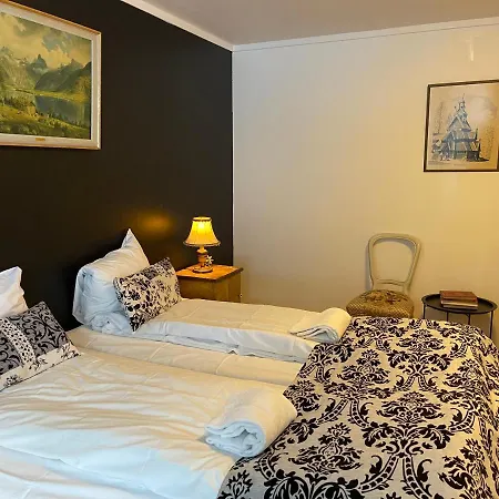 Lilandtunet 4*