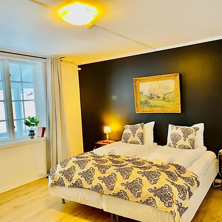 Guest house Lilandtunet